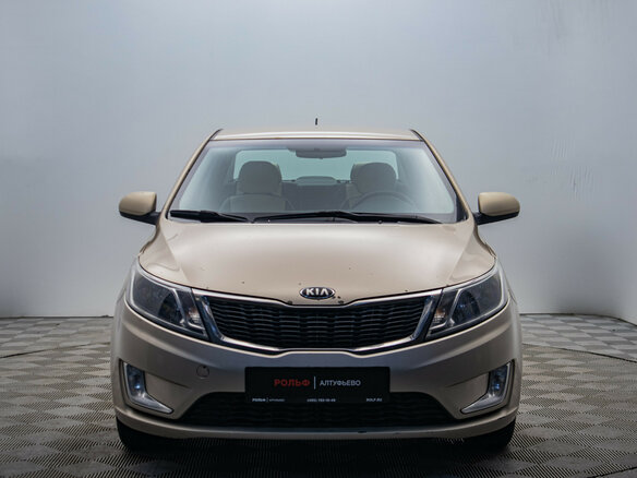 2013 Kia Rio 5-speed III, бежевый - вид 7