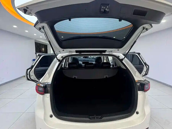 2023 Mazda CX-5 II Рестайлинг, белый, 1950035 рублей - вид 12