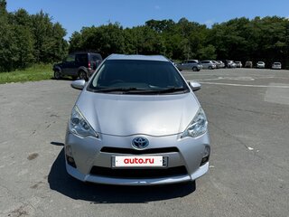 2014 Toyota Aqua I, серебристый, 700000 рублей, вид 5