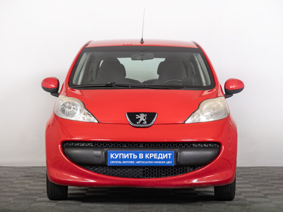 2007 Peugeot 107 I, красный - вид 2