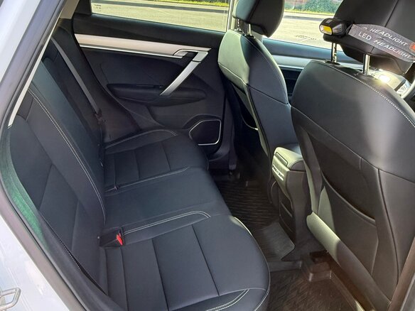 2025 Geely Binyue I Рестайлинг 2, белый, 2000000 рублей - вид 10