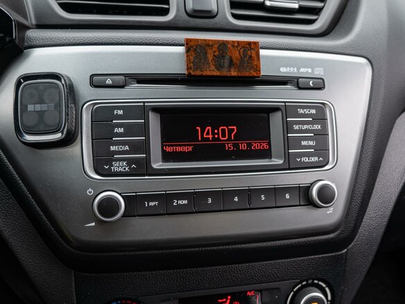2016 Kia Rio III Рестайлинг, белый, 1220000 рублей - вид 11