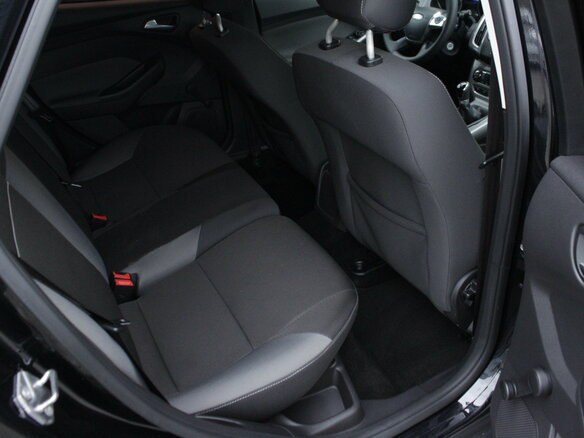 2013 Ford Focus III, чёрный, 1100000 рублей - вид 8