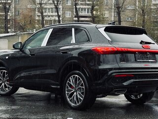 2026 Audi Q5 40 TFSI III (GU), чёрный, 5999000 рублей, вид 3