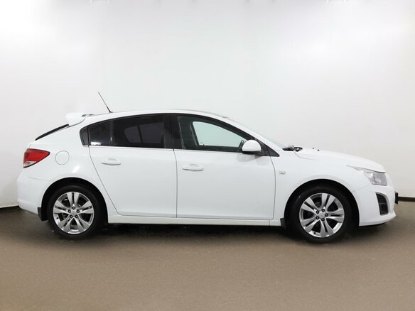 2013 Chevrolet Cruze I Рестайлинг, белый, 785000 рублей - вид 5