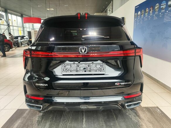 2024 Changan CS75 Plus III, чёрный, 4029900 рублей - вид 6
