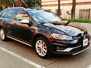 2018 Volkswagen Golf Alltrack VII Рестайлинг, чёрный, 2180000 рублей, вид 3