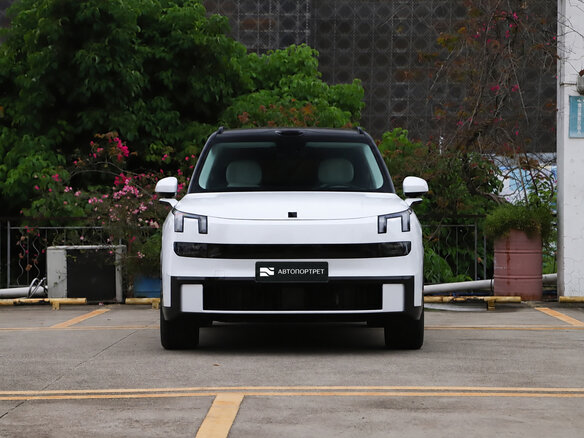 2026 Lynk & Co 900, белый, 8890000 рублей - вид 7