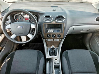2008 Ford Focus II Рестайлинг, чёрный, 299000 рублей, вид 3