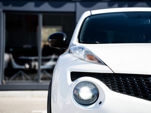 2013 Nissan Juke I, белый, 980000 рублей - вид 23