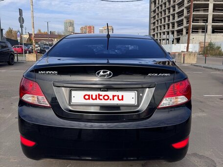 2012 Hyundai Solaris I, чёрный, 630000 рублей, вид 5