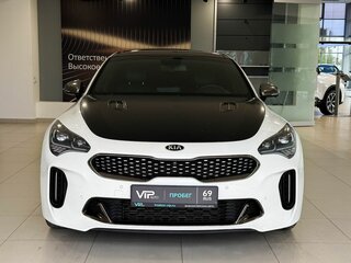 2019 Kia Stinger I, белый, 2377000 рублей, вид 2