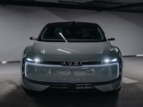 2025 Audi E5 100 kWh, серый, 9150000 рублей, вид 1