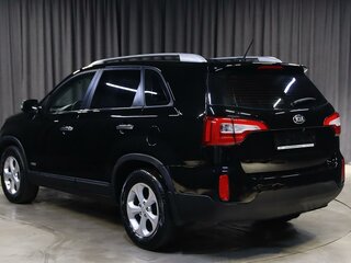 2014 Kia Sorento II Рестайлинг, чёрный, 1399000 рублей, вид 4