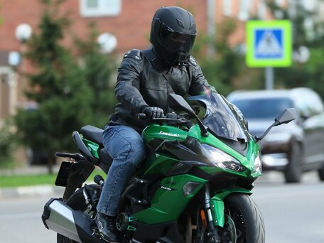 2020 Kawasaki Ninja 1000 SX, зелёный, 1100000 рублей, вид 1