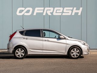 2013 Hyundai Solaris I, серебристый, 675000 рублей, вид 5