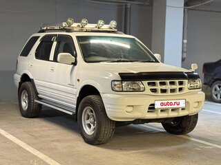2000 Isuzu Wizard II, белый, 699000 рублей, вид 1