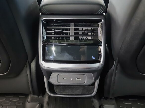 2026 Geely Monjaro I Рестайлинг, белый - вид 17