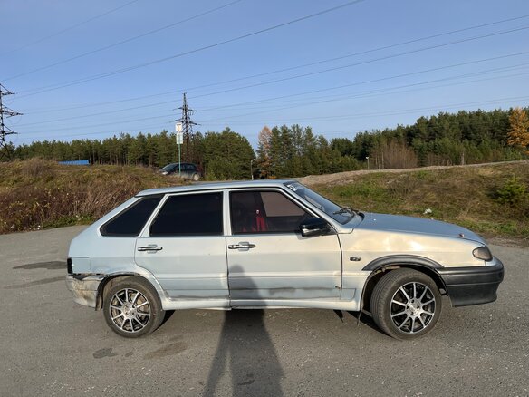 2004 Lada (ВАЗ) 2114, серебристый, 90000 рублей - вид 3