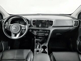 2021 Kia Sportage IV Рестайлинг, белый, 2600000 рублей, вид 5