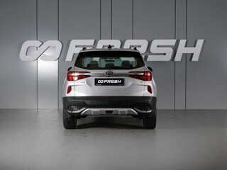 2021 Kia Seltos I, серебристый, 2090000 рублей, вид 4
