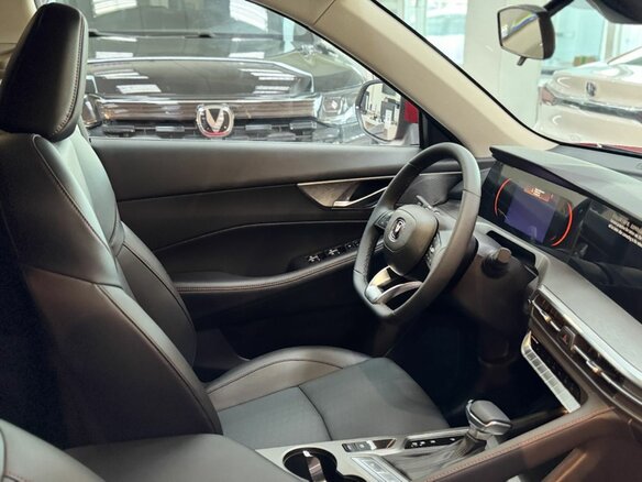 2025 Changan CS35 Plus I Рестайлинг, красный, 2839900 рублей - вид 13