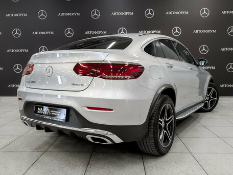 2021 Mercedes-Benz GLC Coupe 300 I (C253) Рестайлинг, серебристый, 5250000 рублей, вид 5