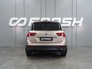 2017 Volkswagen Tiguan II, бежевый, 2069000 рублей, вид 4
