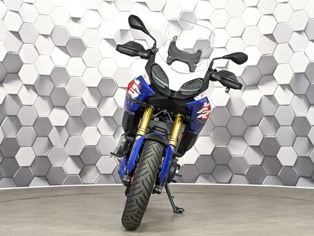2025 BMW F 900 XR, белый, 1399000 рублей, вид 5