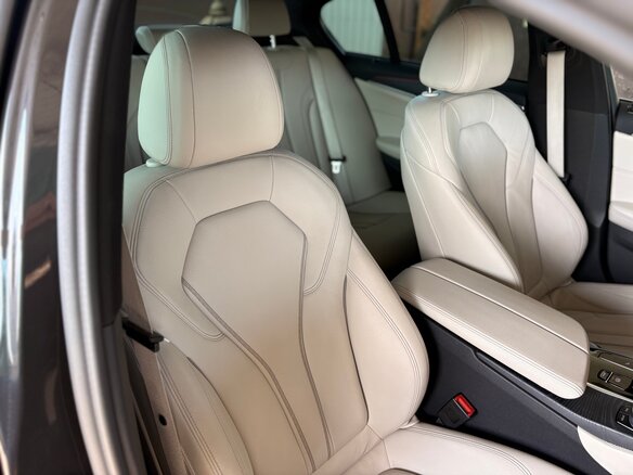 2021 BMW 5 серии 530i xDrive VII (G30/G31/G38) Рестайлинг, серый, 4150000 рублей - вид 19