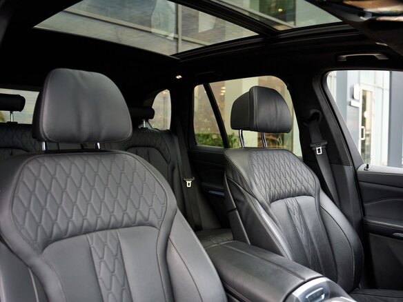 2021 BMW X5 40d IV (G05/G18), чёрный, 6250000 рублей - вид 23