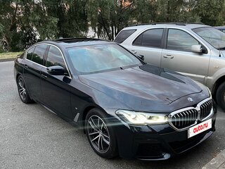 2021 BMW 5 серии 520i VII (G30/G31/G38) Рестайлинг, синий, 4300000 рублей, вид 3