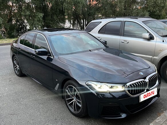 2021 BMW 5 серии 520i VII (G30/G31/G38) Рестайлинг, синий, 4300000 рублей - вид 2