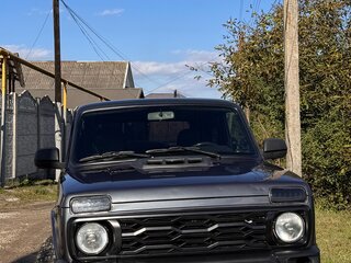 2018 Lada (ВАЗ) 2121 (4x4) Urban I Рестайлинг, серебристый, 650000 рублей, вид 1