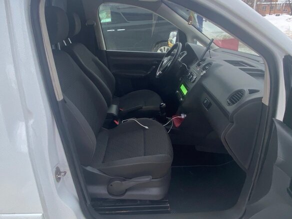 2013 Volkswagen Caddy, белый, 700000 рублей - вид 5