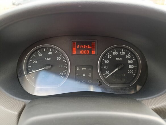 2011 Renault Logan I Рестайлинг, бежевый, 370000 рублей - вид 12