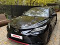 2021 Toyota Camry VIII (XV70), чёрный, 3800000 рублей - вид 1
