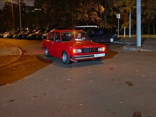 1994 Lada (ВАЗ) 2105, пурпурный, 180000 рублей, вид 4