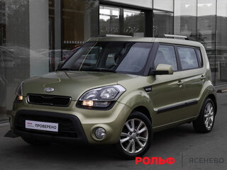 2013 Kia Soul I Рестайлинг, зелёный, 990000 рублей, вид 1