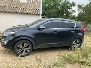2013 Kia Sportage III, чёрный, 950000 рублей, вид 2