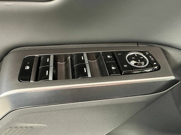 2026 Toyota RAV4 VI (XA60), чёрный, 4850000 рублей - вид 19