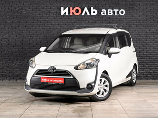 2017 Toyota Sienta II, белый, 1390000 рублей, вид 1