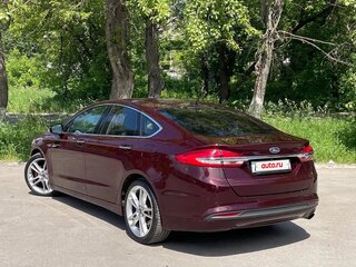 2017 Ford Fusion (North America) II Рестайлинг, красный, 1189000 рублей, вид 2