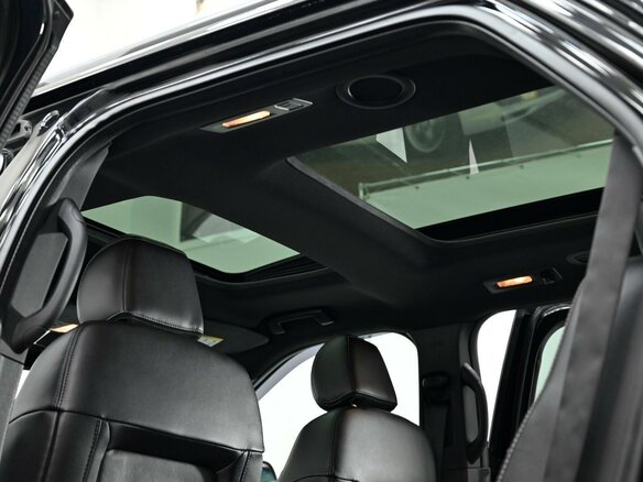 2017 Ford Explorer V Рестайлинг, чёрный, 2225000 рублей - вид 12
