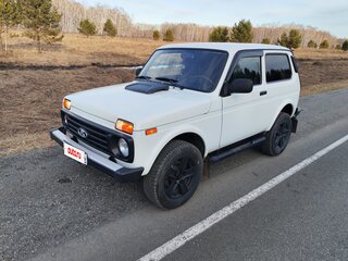 2017 Lada (ВАЗ) 2121 (4x4) I Рестайлинг, белый, 800000 рублей, вид 1