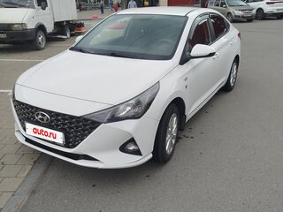2021 Hyundai Solaris II Рестайлинг, белый, 1699000 рублей, вид 1