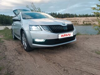 2017 Skoda Octavia III (A7) Рестайлинг, серый, 1580000 рублей, вид 2