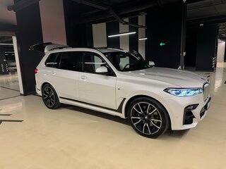 2019 BMW X7 30d I (G07), белый, 9900000 рублей, вид 5