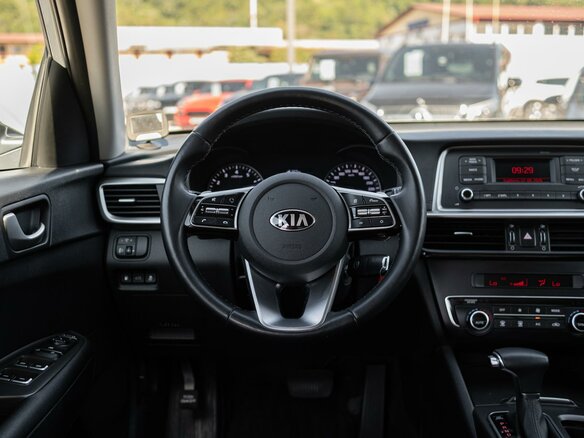 2020 Kia Optima IV Рестайлинг, белый - вид 11