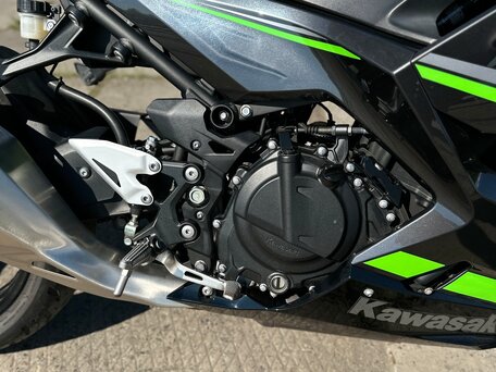 2019 Kawasaki Ninja 400, зелёный, 590000 рублей, вид 2